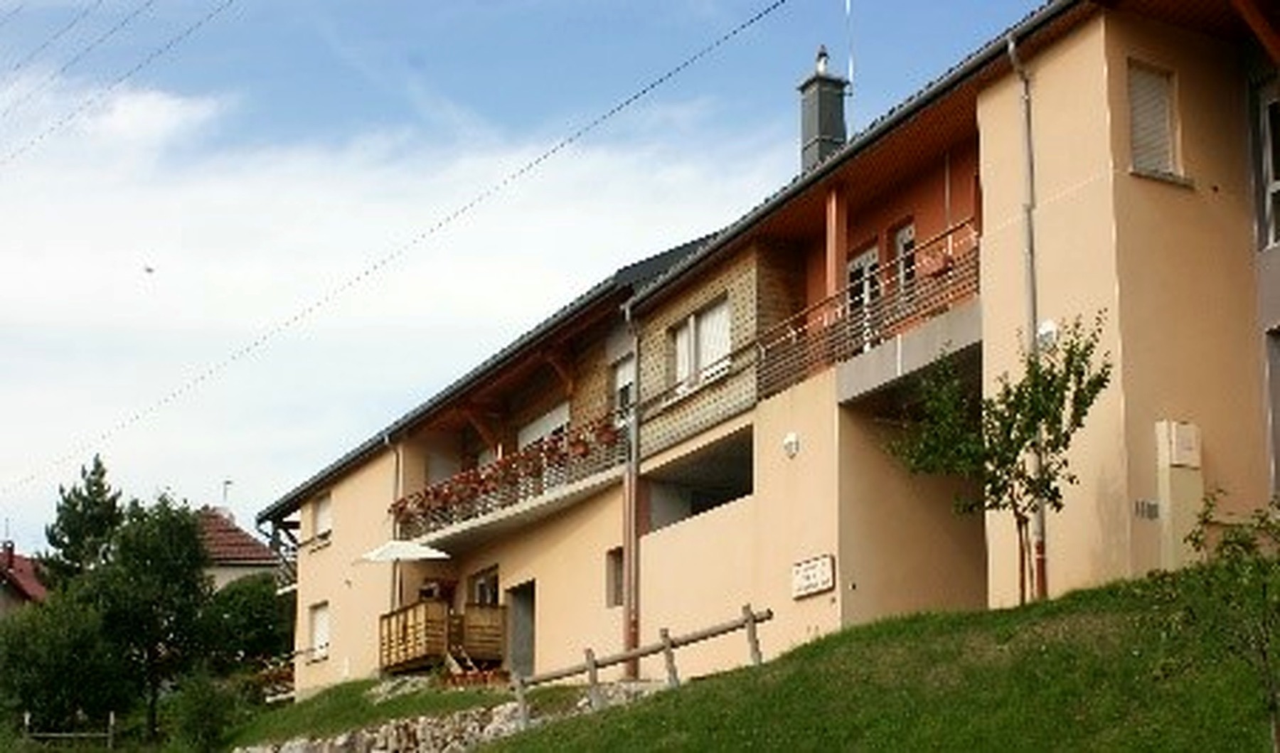 Bâtiment du Cantou des Bouchoux aux Bouchoux